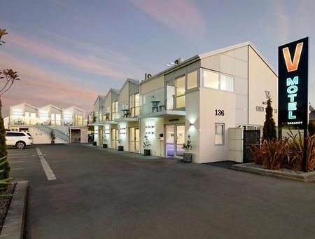 V Motel Christchurch Bagian luar foto