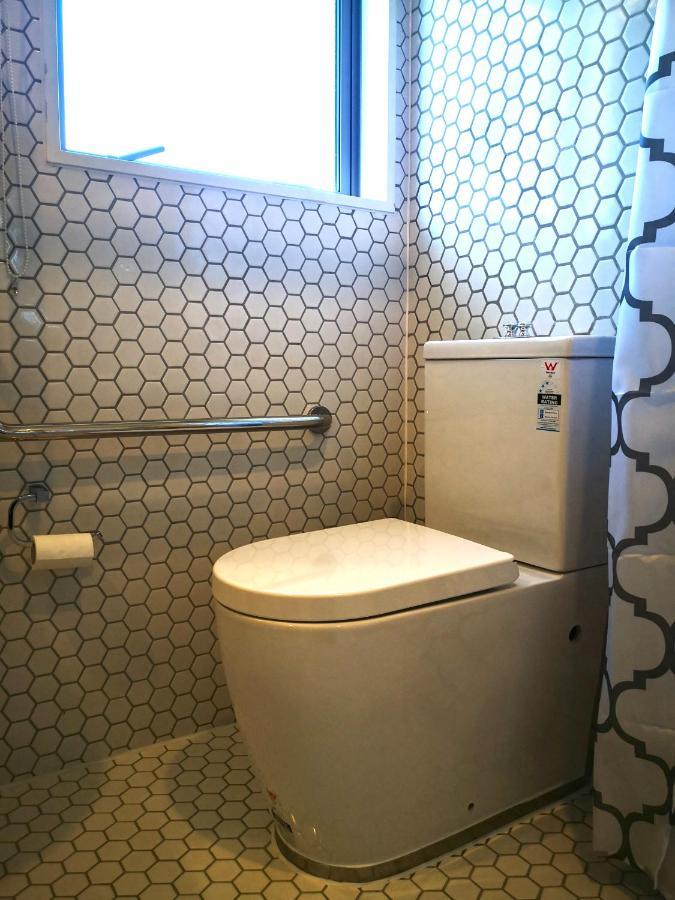 V Motel Christchurch Bagian luar foto