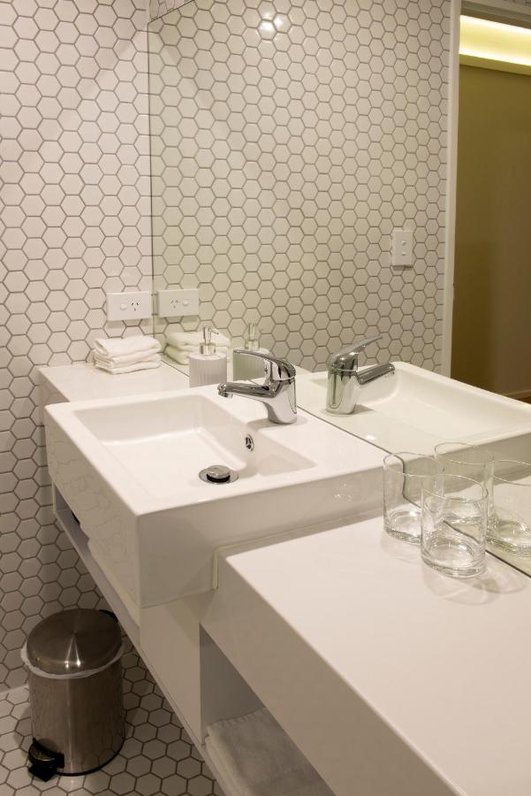 V Motel Christchurch Bagian luar foto