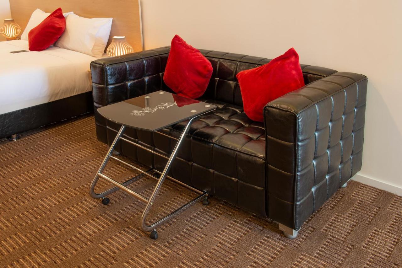 V Motel Christchurch Bagian luar foto